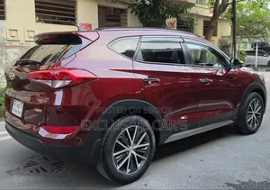 Hyundai Tucson 2016 Red