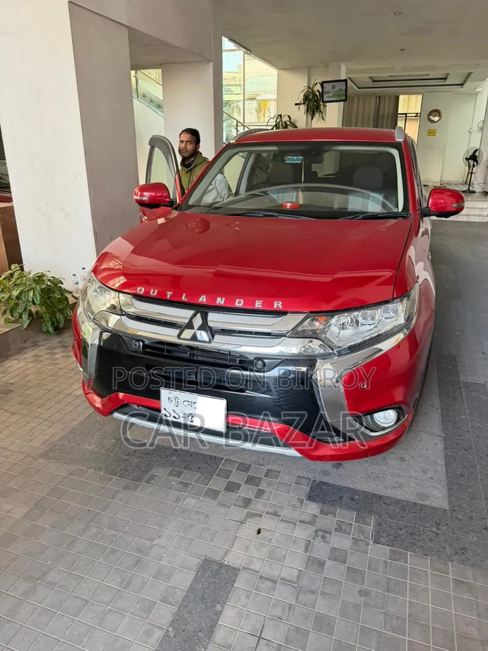 Mitsubishi Outlander 2.0 PHEV AWD 2017 Red