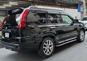 Nissan X-Trail 2012 Black