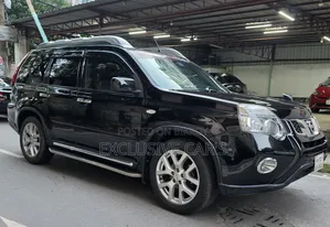 Nissan X-Trail 2012 Black