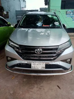Toyota Noah 2019 Silver