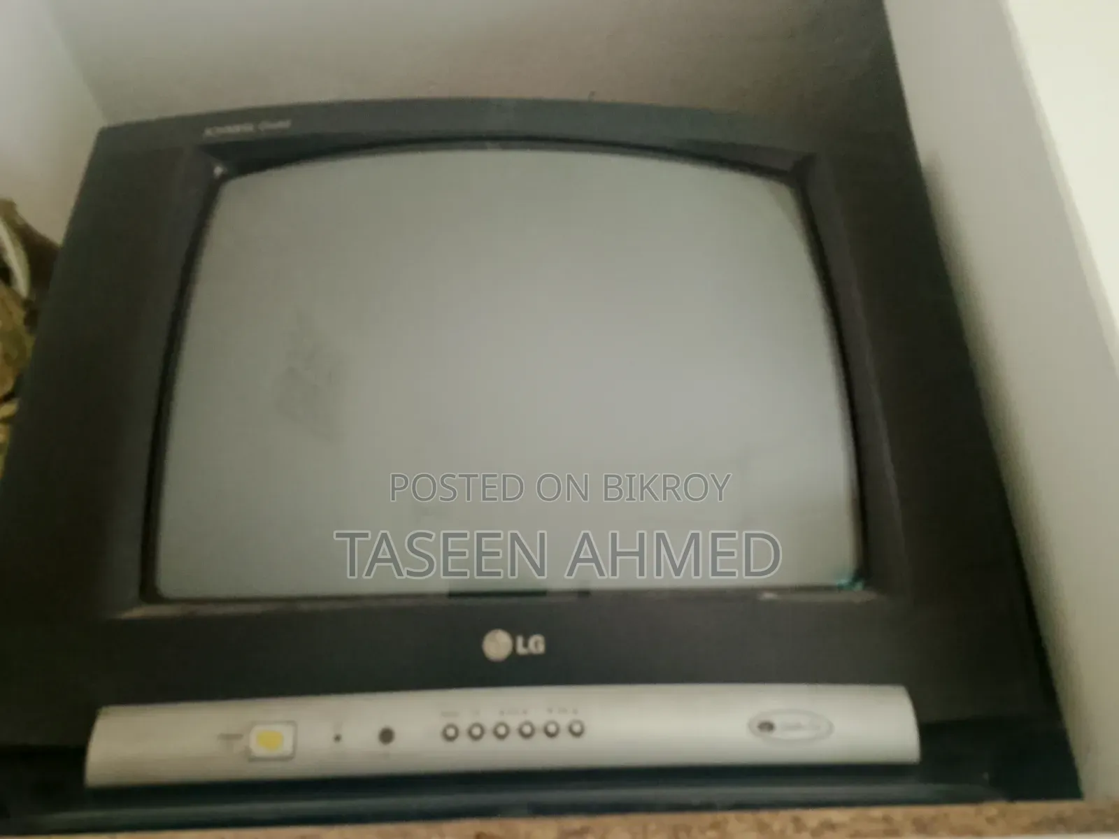 LG CRT (Cathode-Ray Tube) Television