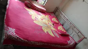 স্টিলের খাট বিক্রি হবে
