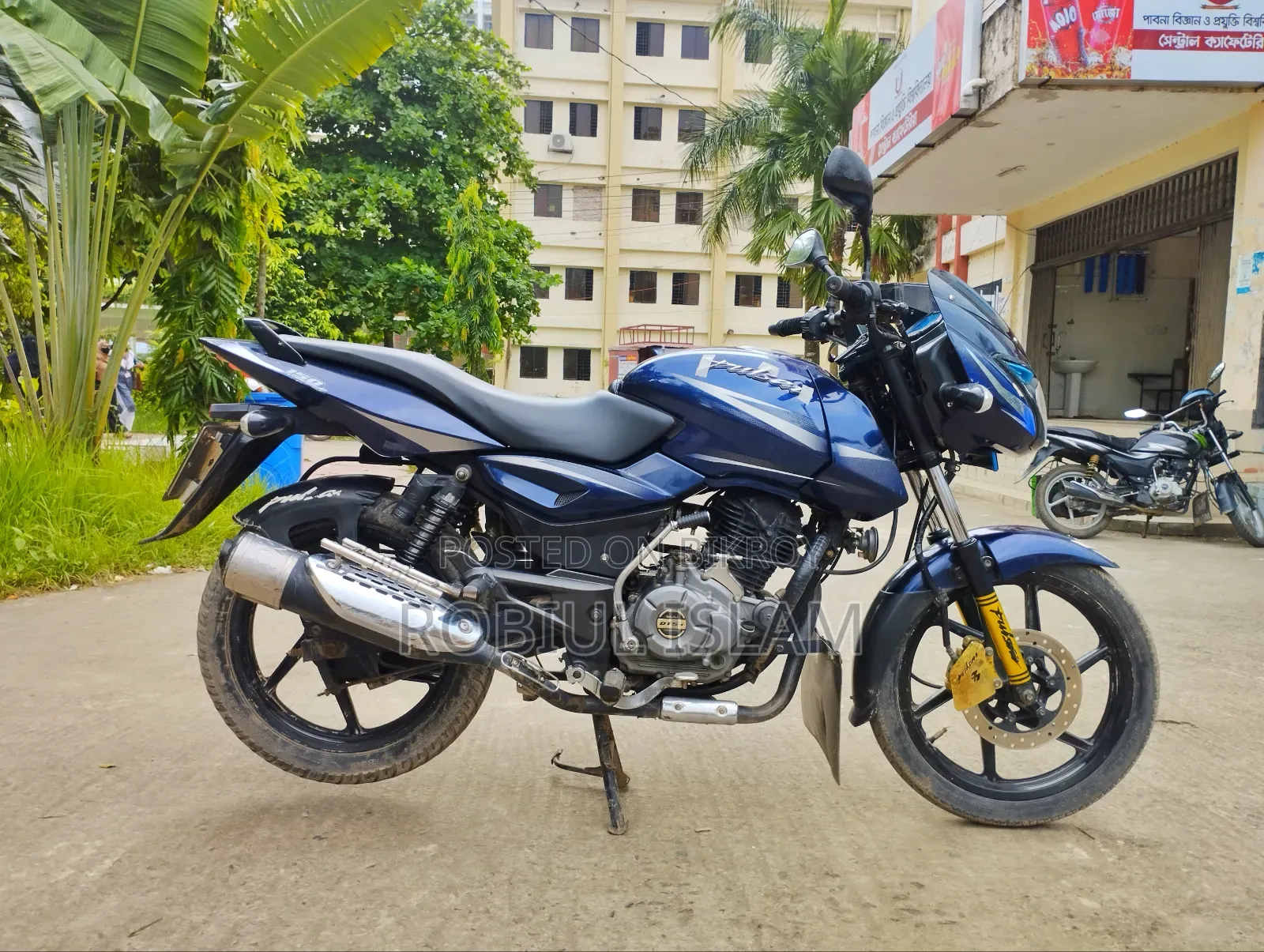 Bajaj Pulsar 150 2018 Blue