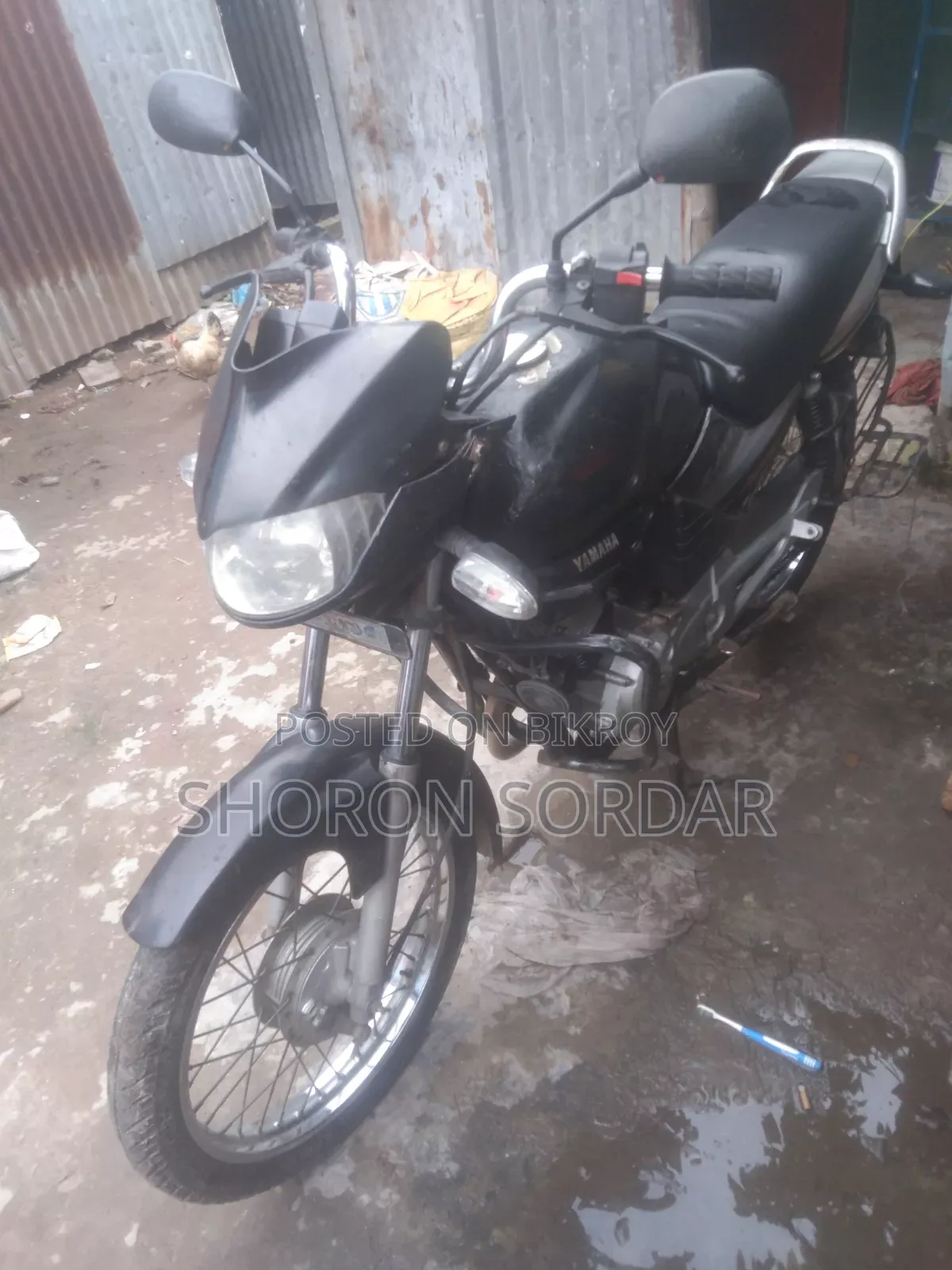 Yamaha 2006 Black