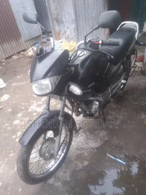 Yamaha 2006 Black
