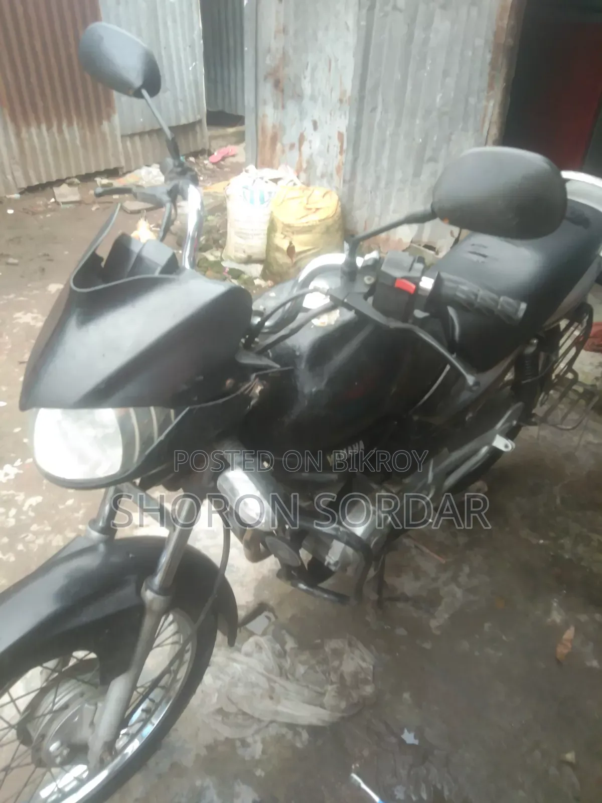 Yamaha 2006 Black