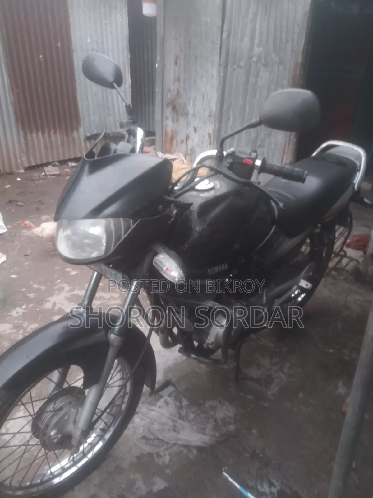 Yamaha 2006 Black