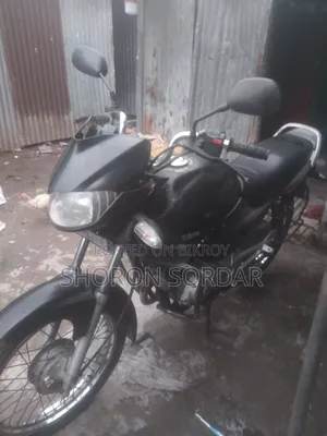 Yamaha 2006 Black