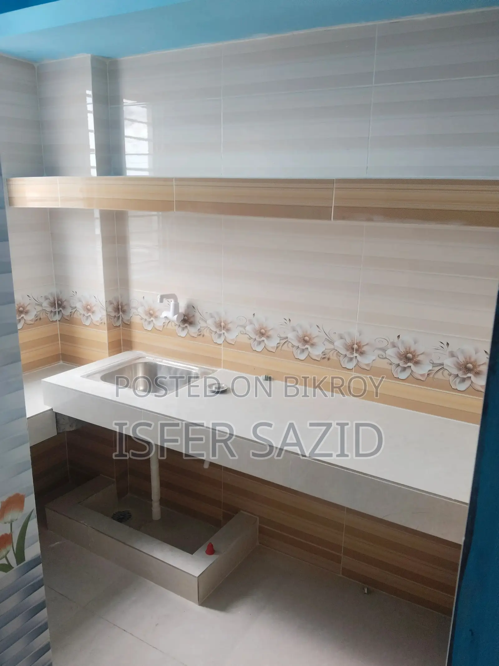 Furnished 2-Bedroom Apartment in Kamrangirchar for sale