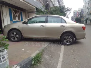 Toyota Axio 2006 Gold