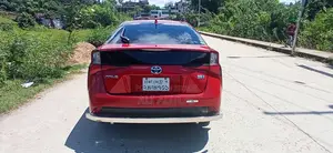 টয়োটা প্রিয়াস ২০১০ কালো
