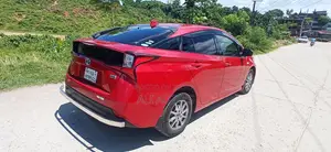 টয়োটা প্রিয়াস ২০১০ কালো