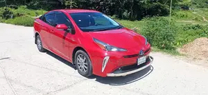 টয়োটা প্রিয়াস ২০১০ কালো