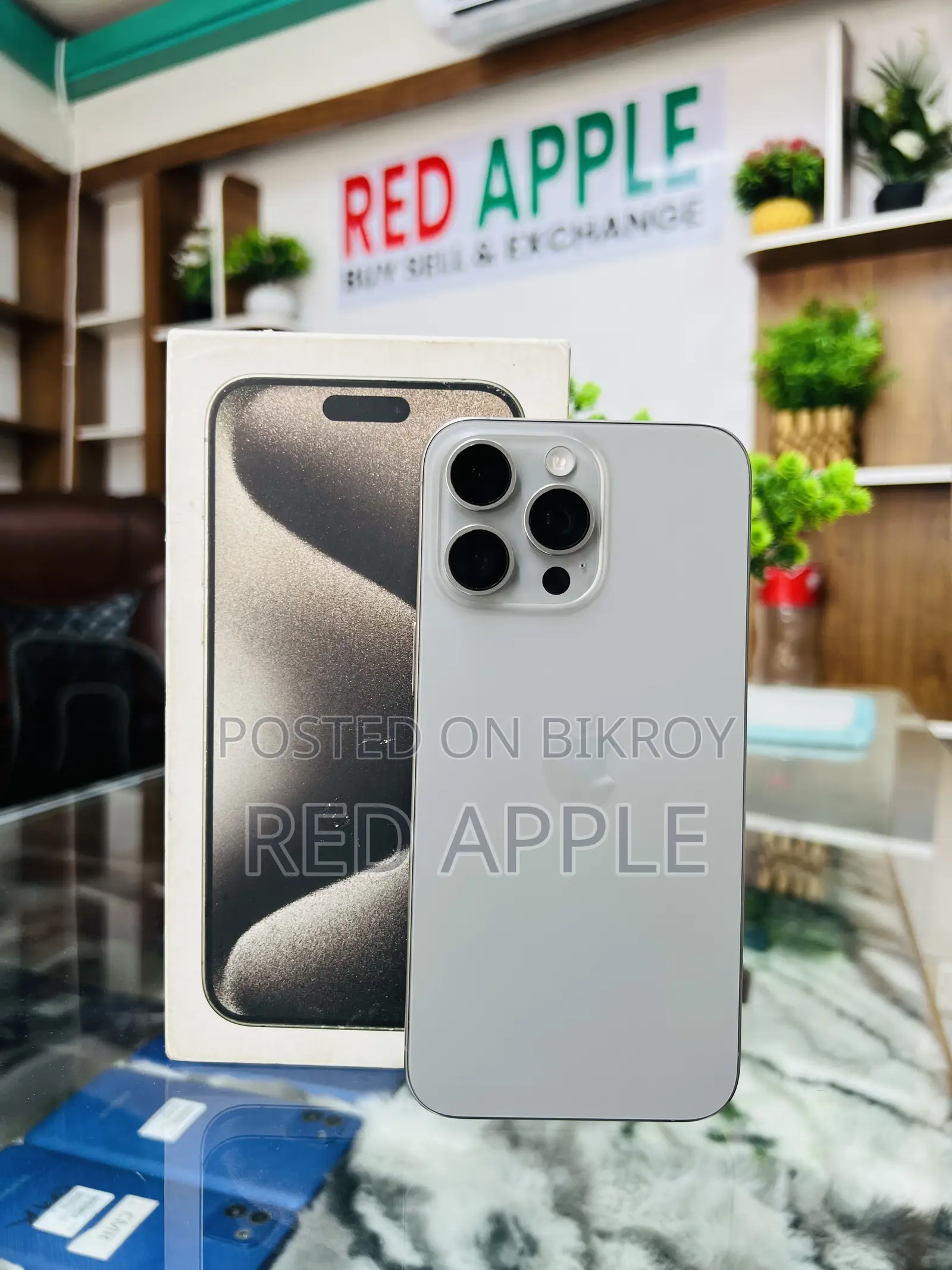 Apple iPhone 15 Pro Max 256 GB Silver