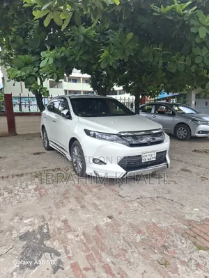 টয়োটা হ্যারিয়ার প্রিমিয়াম অ্যাডভান্সড প্যাকেজ ২০১৫ পার্ল