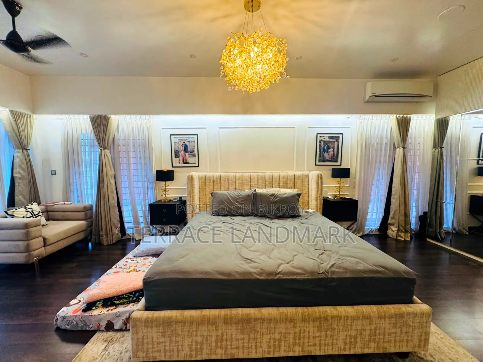 Furnished 4-bedroom Apartment in Uttara for sale
