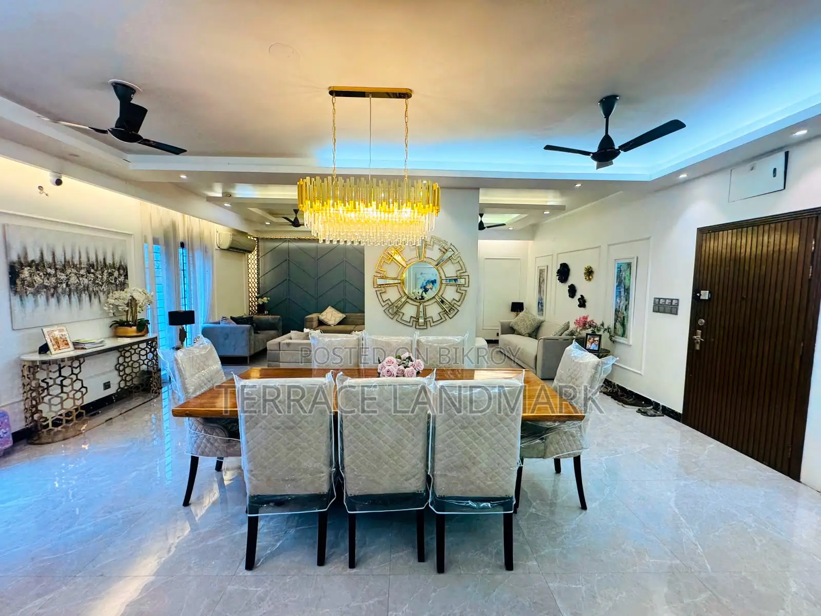 Furnished 4-bedroom Apartment in Uttara for sale