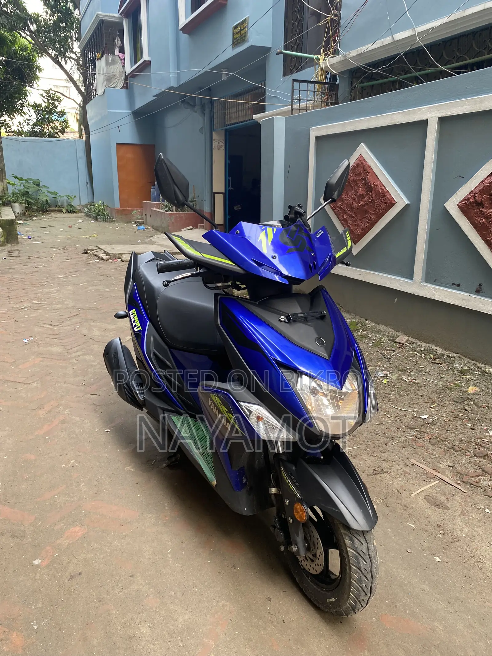 Yamaha 2021 Blue