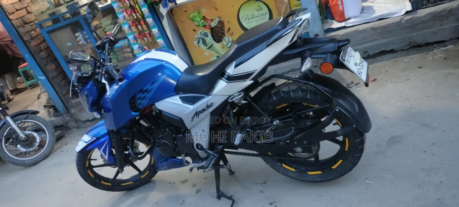TVS Apache 160 4V 2020 Blue