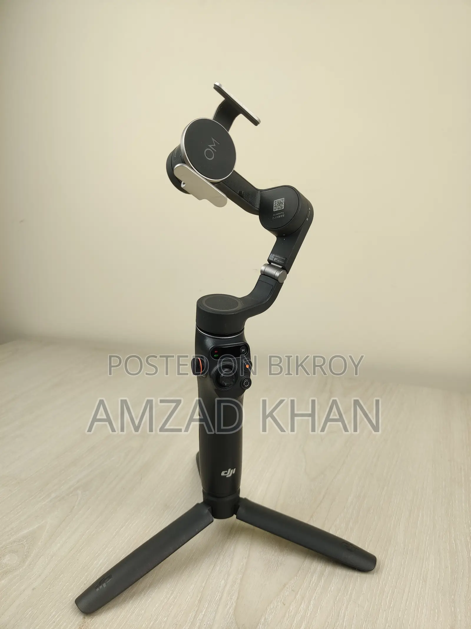 গিম্বেল ডিজেআই ওসমো মোবাইল ৬ ব্যাগ, ক্যাশ মেমো, ক্যাবল এবং বক্সসহ