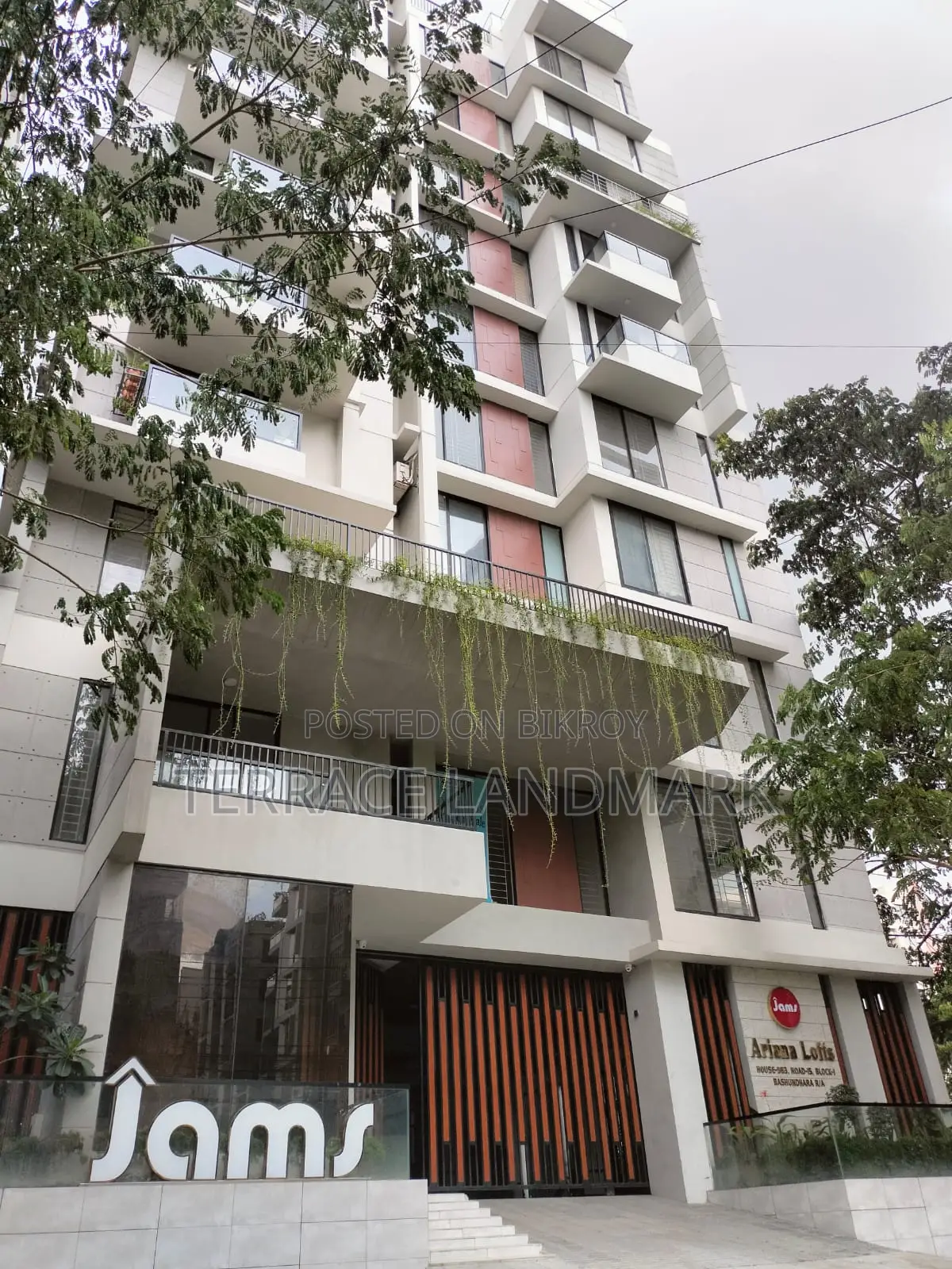 4 Bedroom Apartment in Bashundhara for Sale