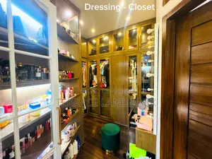 4 Bedroom Apartment in Bashundhara for Sale
