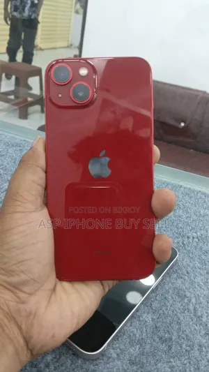 Apple iPhone 13 128 GB Red