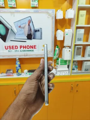 Tecno Spark 40 128 GB Silver