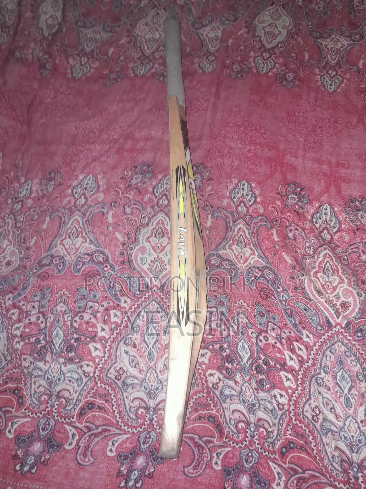 ক্রিকেট ব্যাট