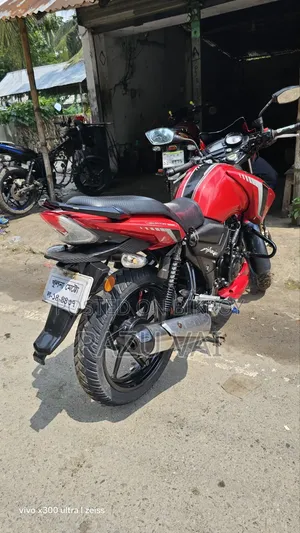 TVS Apache RTR 160 2V 2022 Red