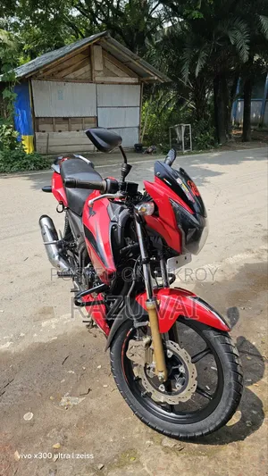 TVS Apache RTR 160 2V 2022 Red