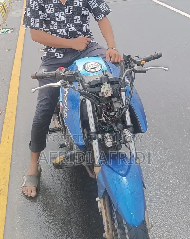 TVS Apache RTR 160 2V 2019 Blue