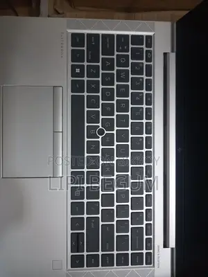 Laptop HP EliteBook 845 G11 16GB AMD Ryzen 5 HDD 512GB