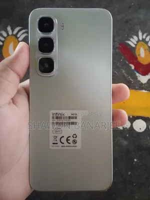 Infinix Hot 60i 128 GB Silver
