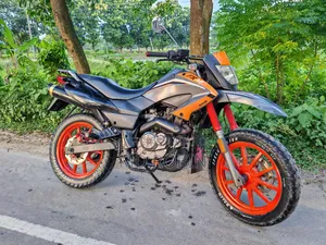 কিওয়ে আরকেএস ১৫০ ২০১৮ অরেঞ্জ