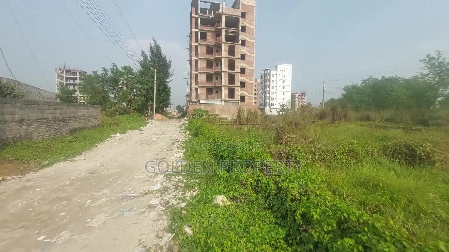 Plot Sale in Bashundhara Bikroy.Com