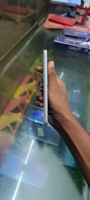 স্যামসাং গ্যালাক্সি এ৩৩ ৫জি ১২৮ জিবি সাদা