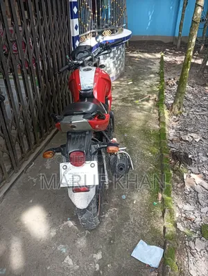Yamaha FZ 2014 Red