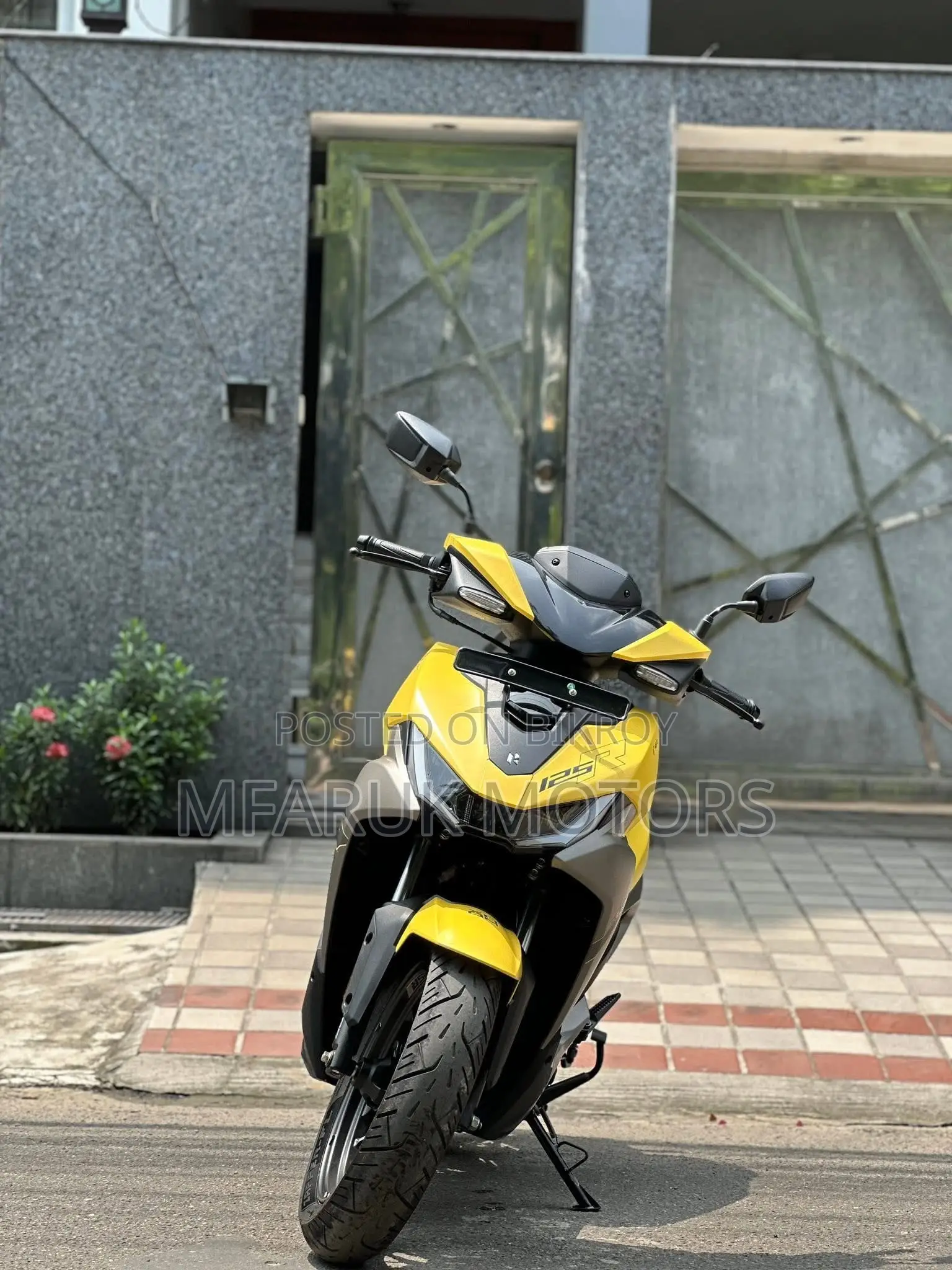 Hero 2026 Yellow