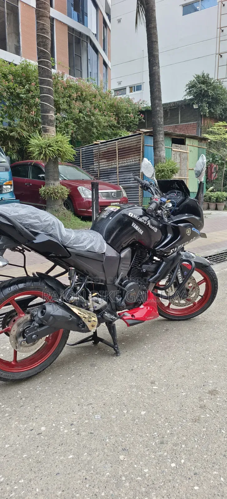 Yamaha Fazer V1 2014 Black