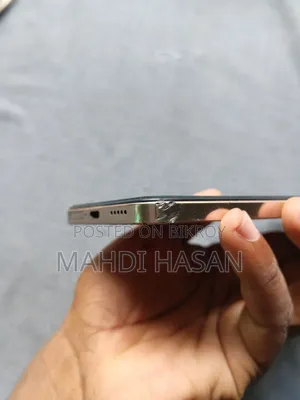 Vivo Y200e 128 GB Orange