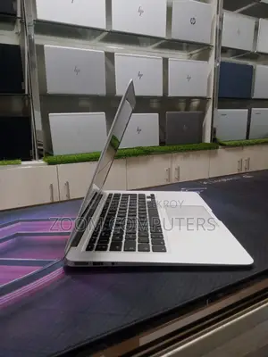 Laptop Apple MacBook 2015 8GB Intel Core i5 SSD 128GB