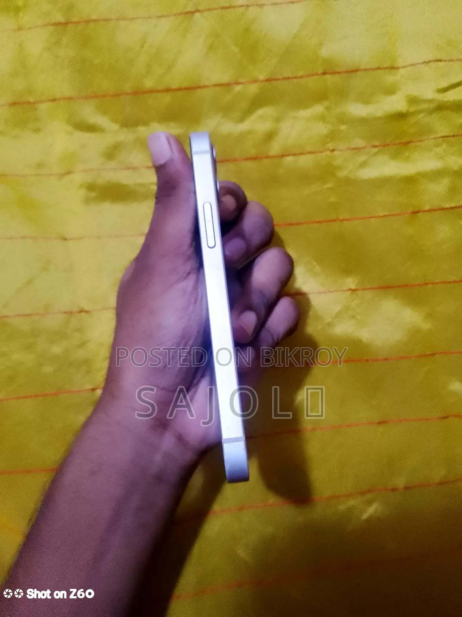 অ্যাপল আইফোন ১২ মিনি ৬৪ জিবি সাদা