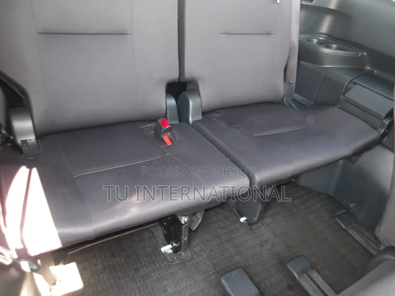 Toyota Noah 2022 Pearl