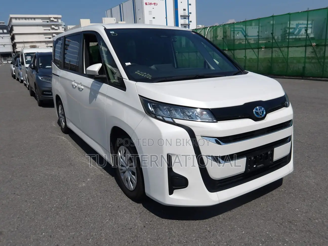 Toyota Noah 2022 Pearl