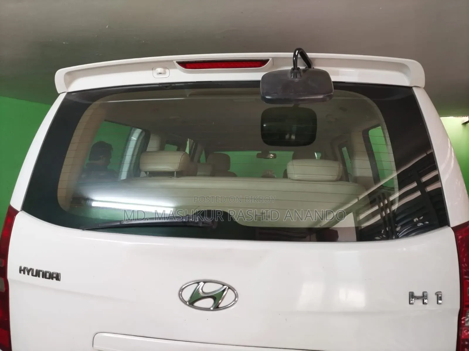 Hyundai H1 2013 White