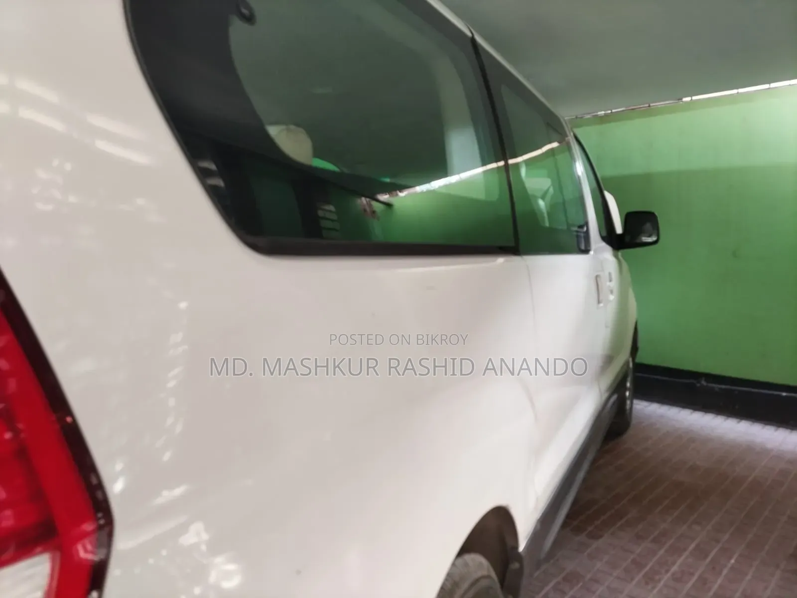 Hyundai H1 2013 White
