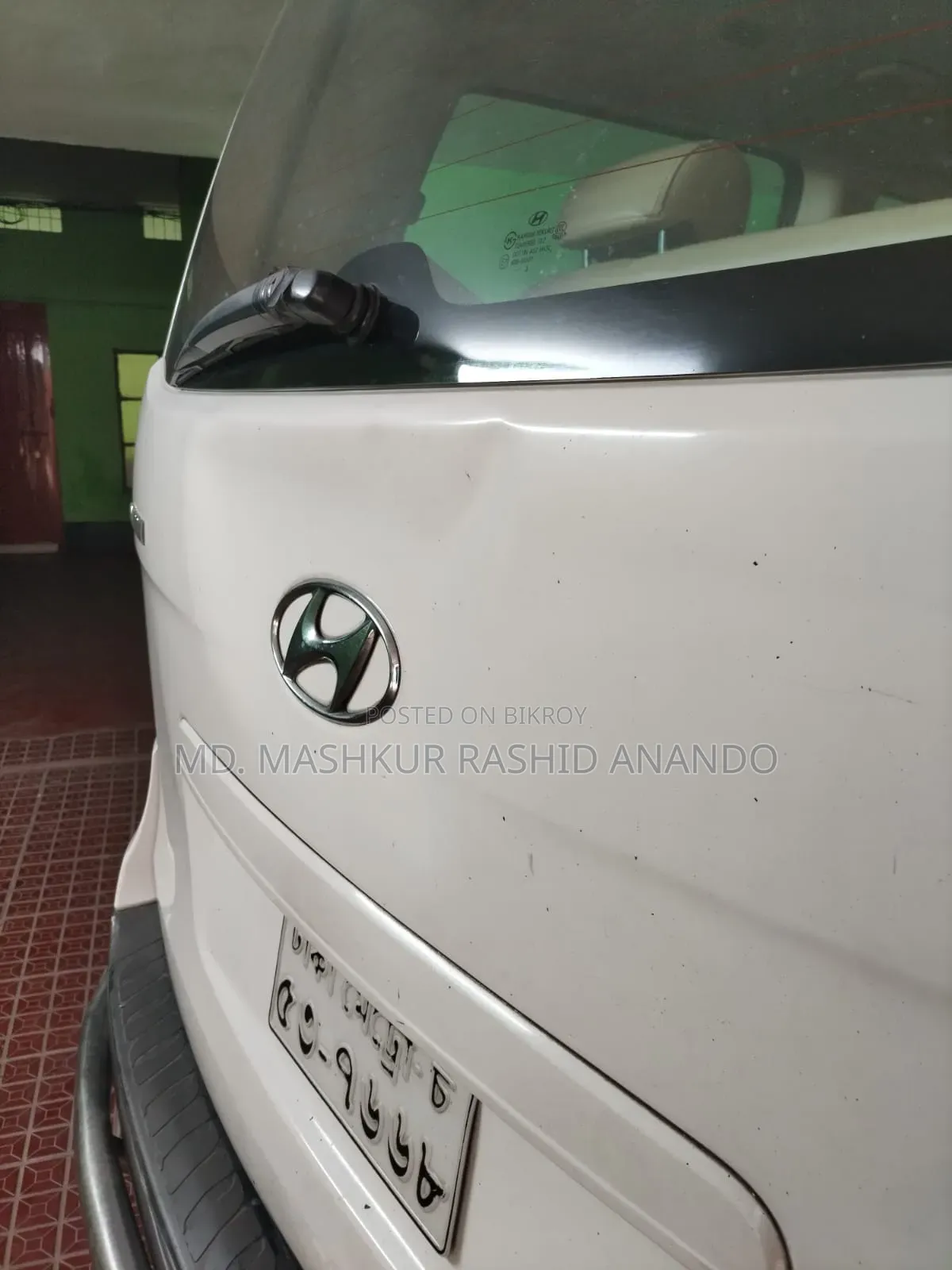 Hyundai H1 2013 White