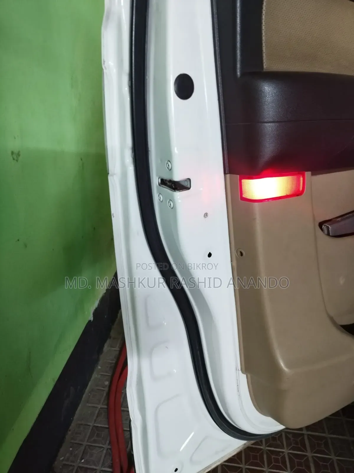 Hyundai H1 2013 White